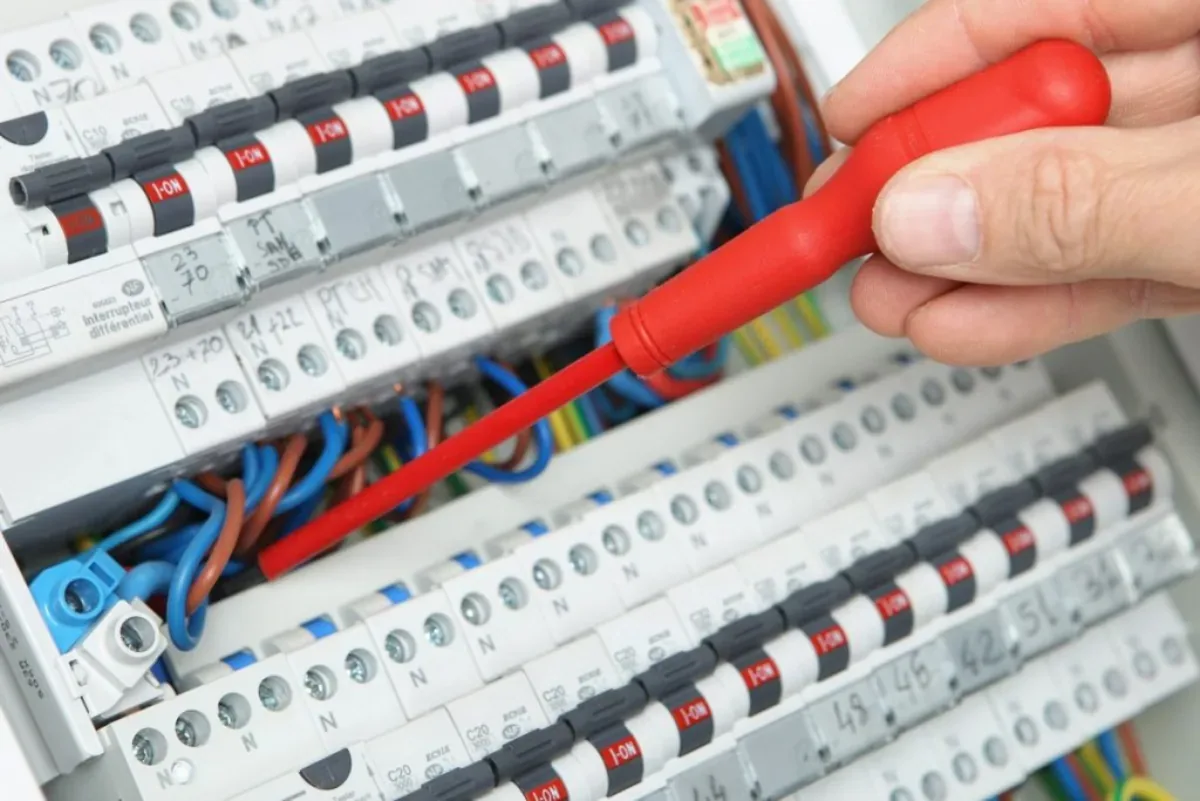 Dépannage électrique d'urgence à Lyon